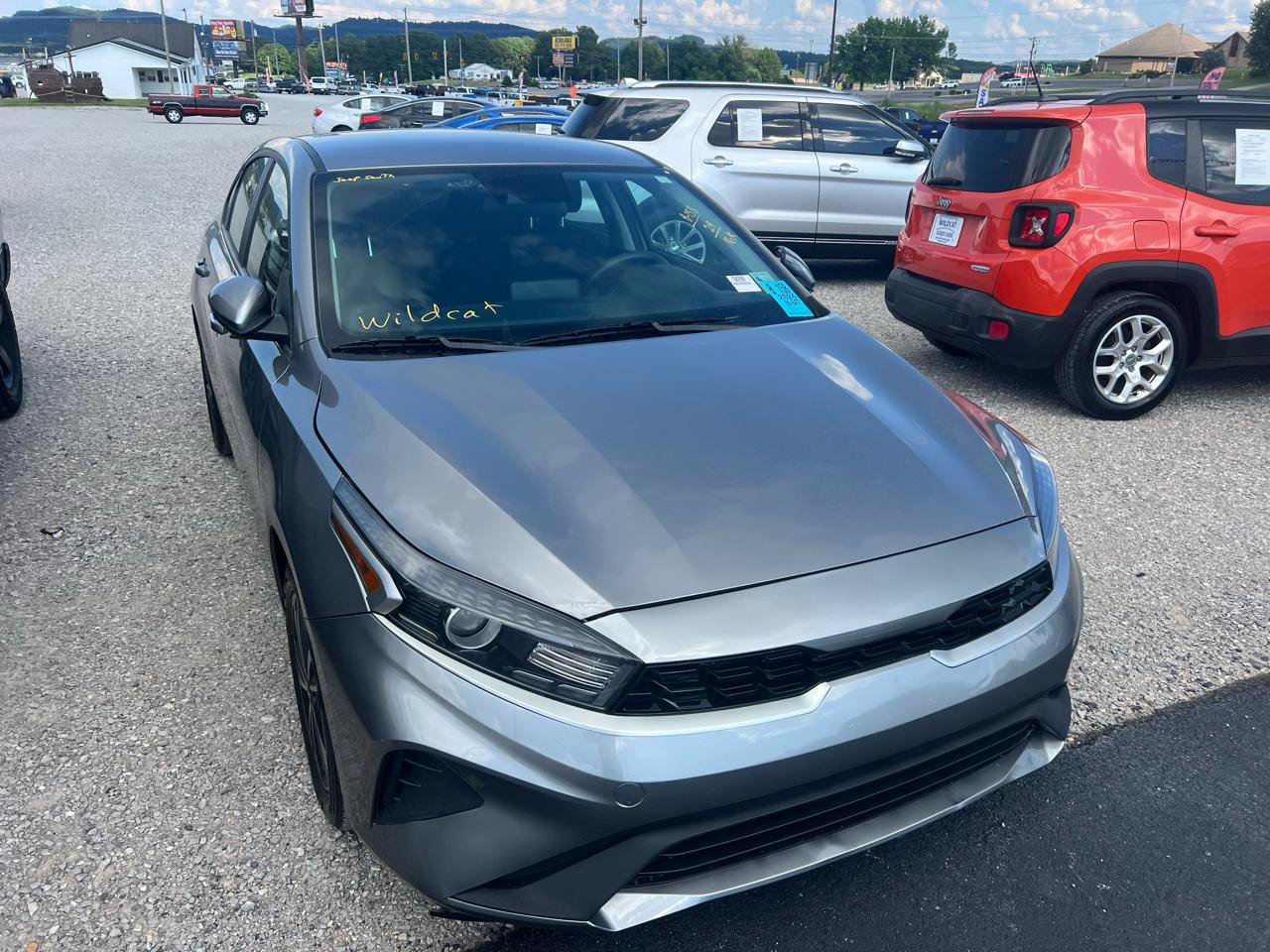 Used 2024 Kia Forte LXS FWD image 2