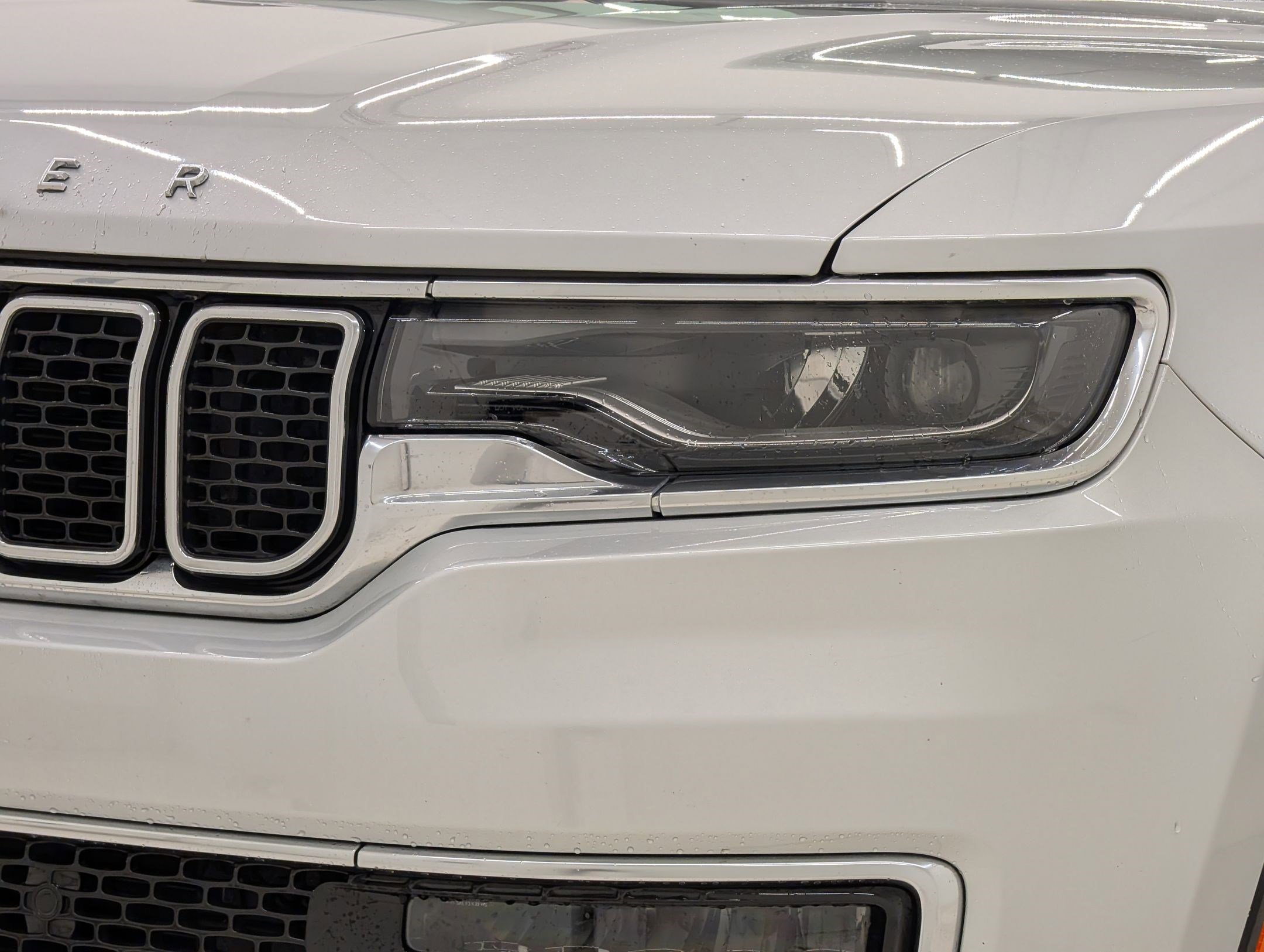 Used 2023 Jeep Wagoneer Series III w/ Preferred Equipment Group image 11