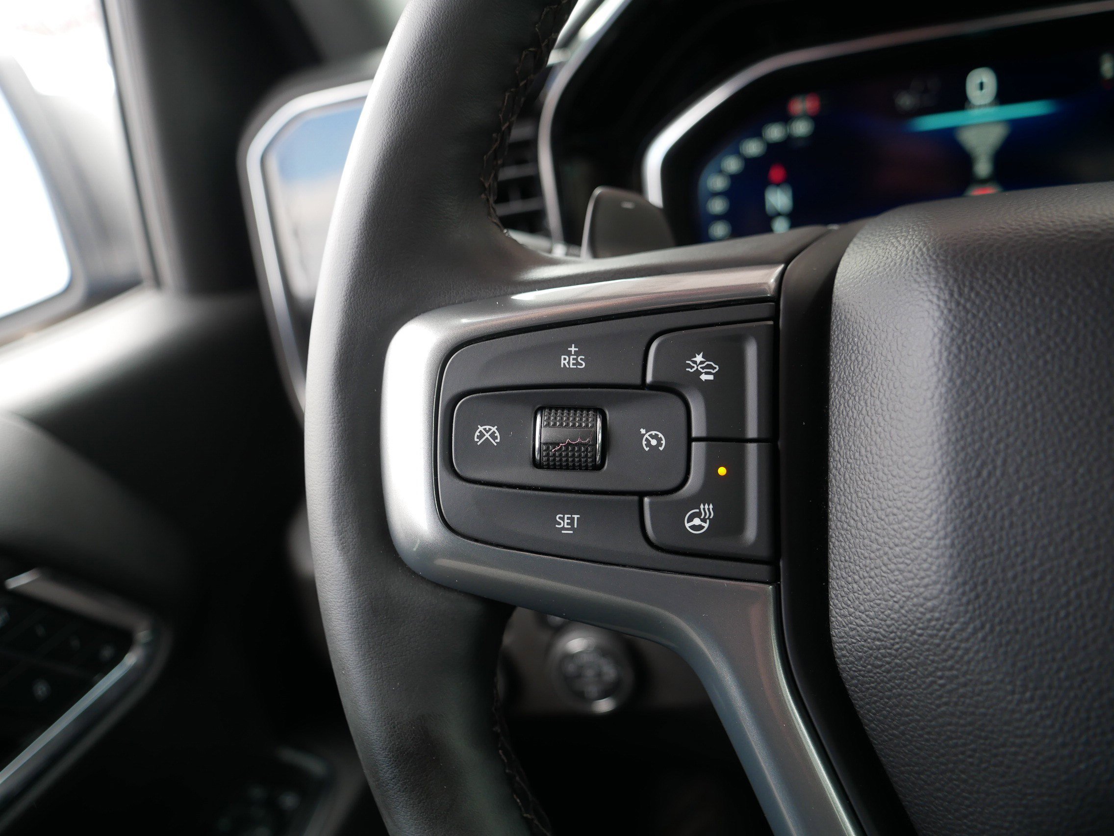 Used 2024 Chevrolet Silverado 1500 LTZ image 28