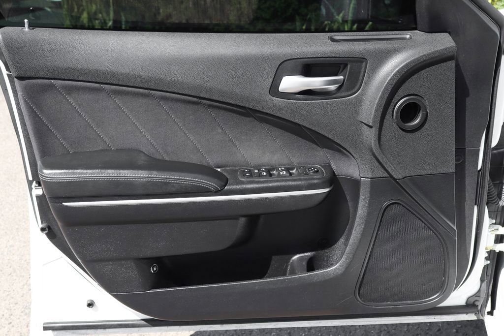 Used 2019 Dodge Charger SXT image 14
