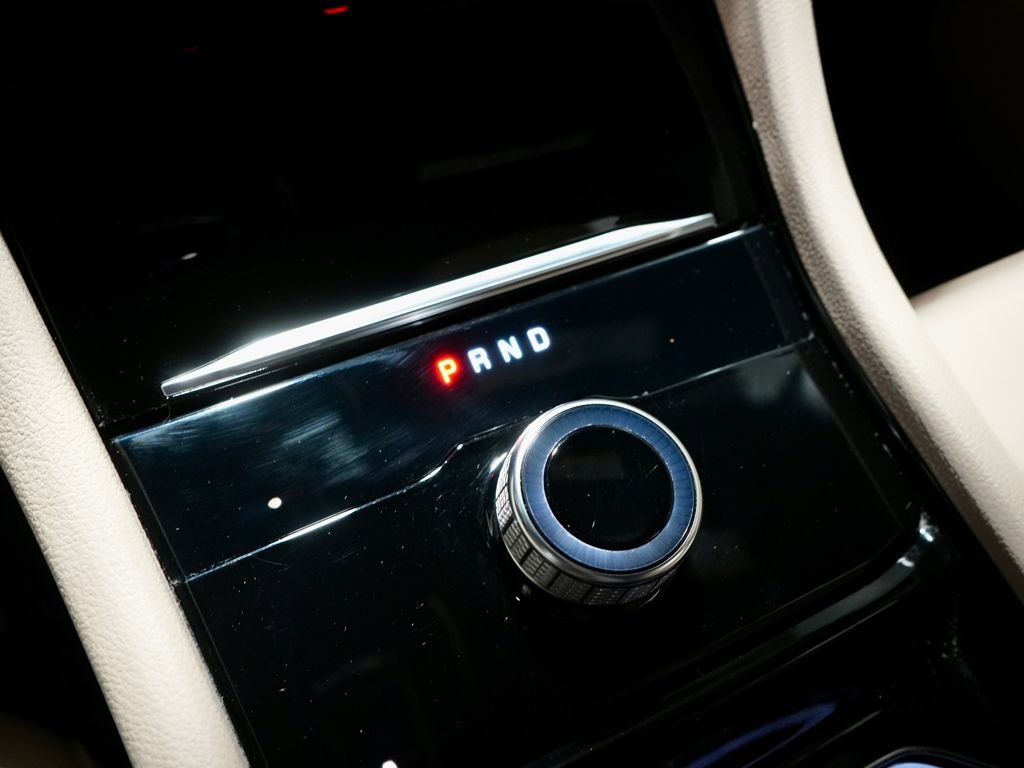 Used 2023 Jeep Grand Cherokee L Limited w/ Black Appearance Package image 22