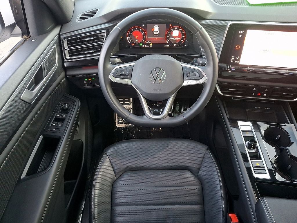 Used 2024 Volkswagen Atlas Cross Sport SEL R-Line AWD/4WD image 11