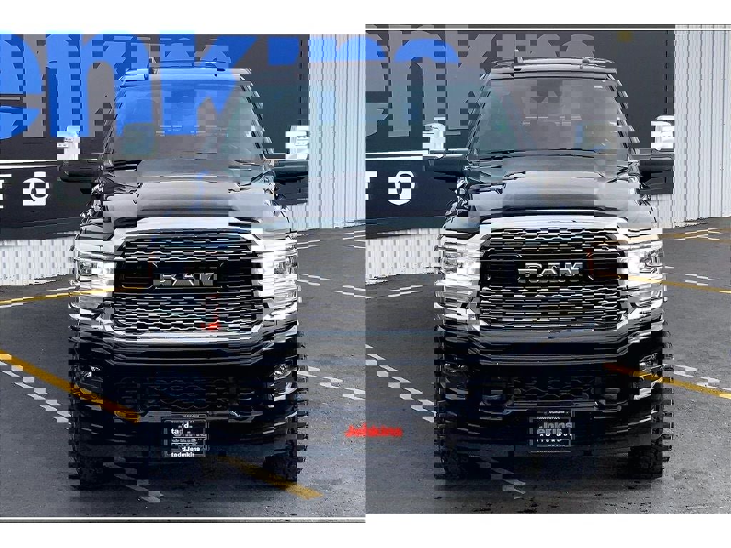 Used 2023 RAM 2500 Limited image 3