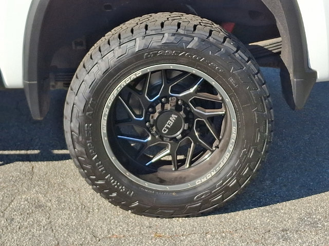 Used 2023 Chevrolet Silverado 2500 LTZ w/ LTZ Premium Package AWD/4WD image 8