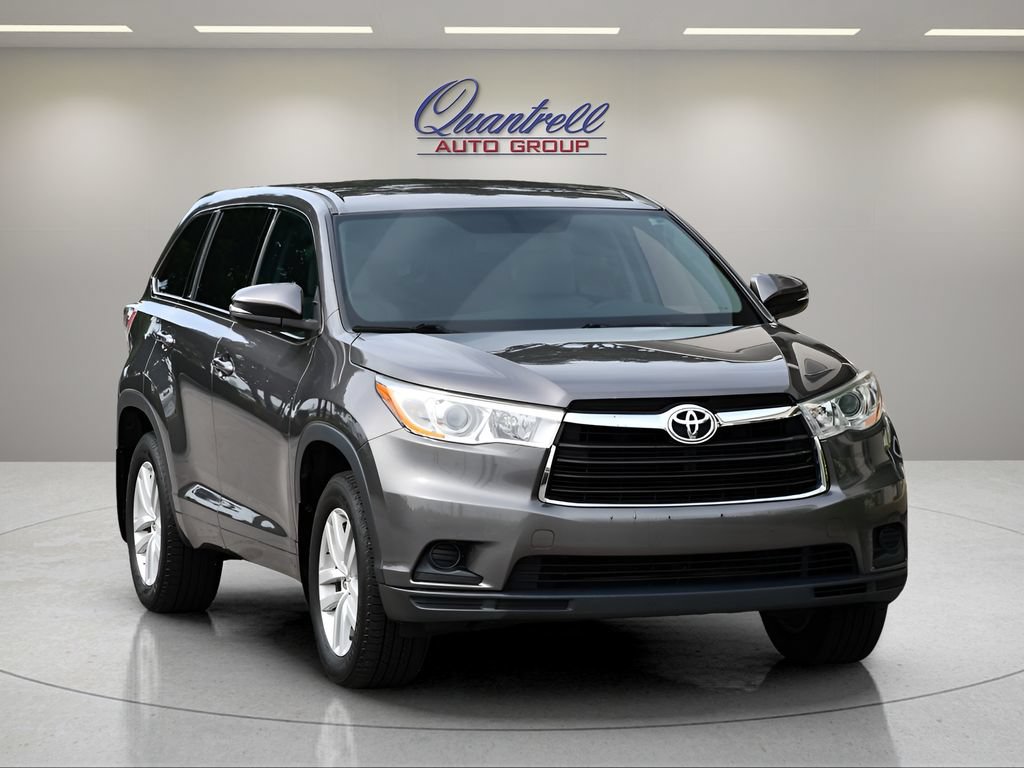 Used 2014 Toyota Highlander LE AWD/4WD image 2