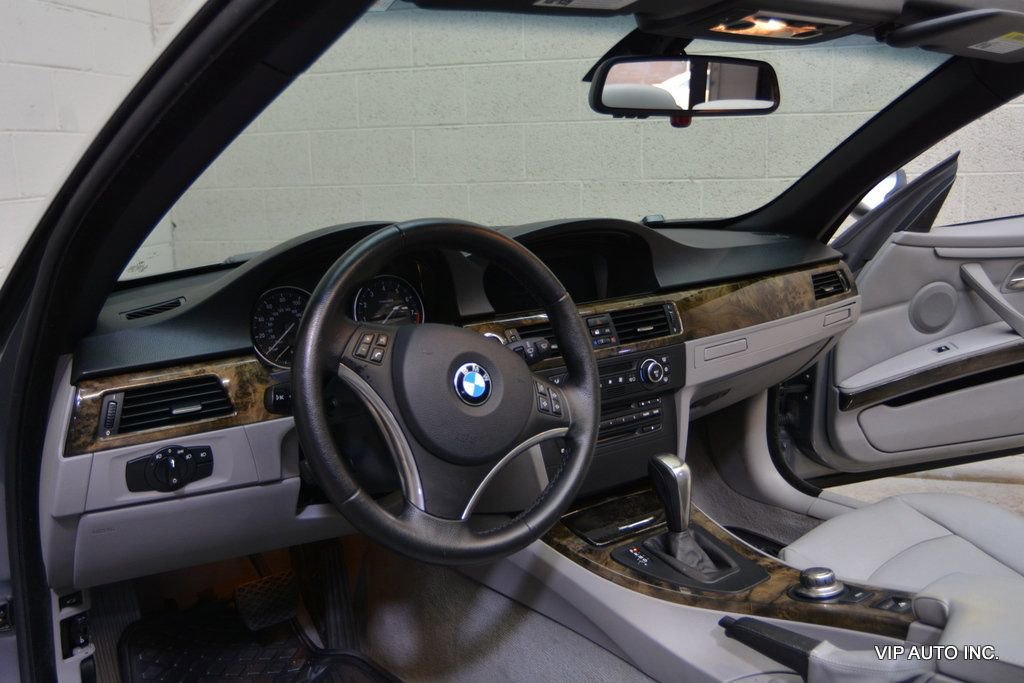 Used 2007 BMW 335i Convertible image 13