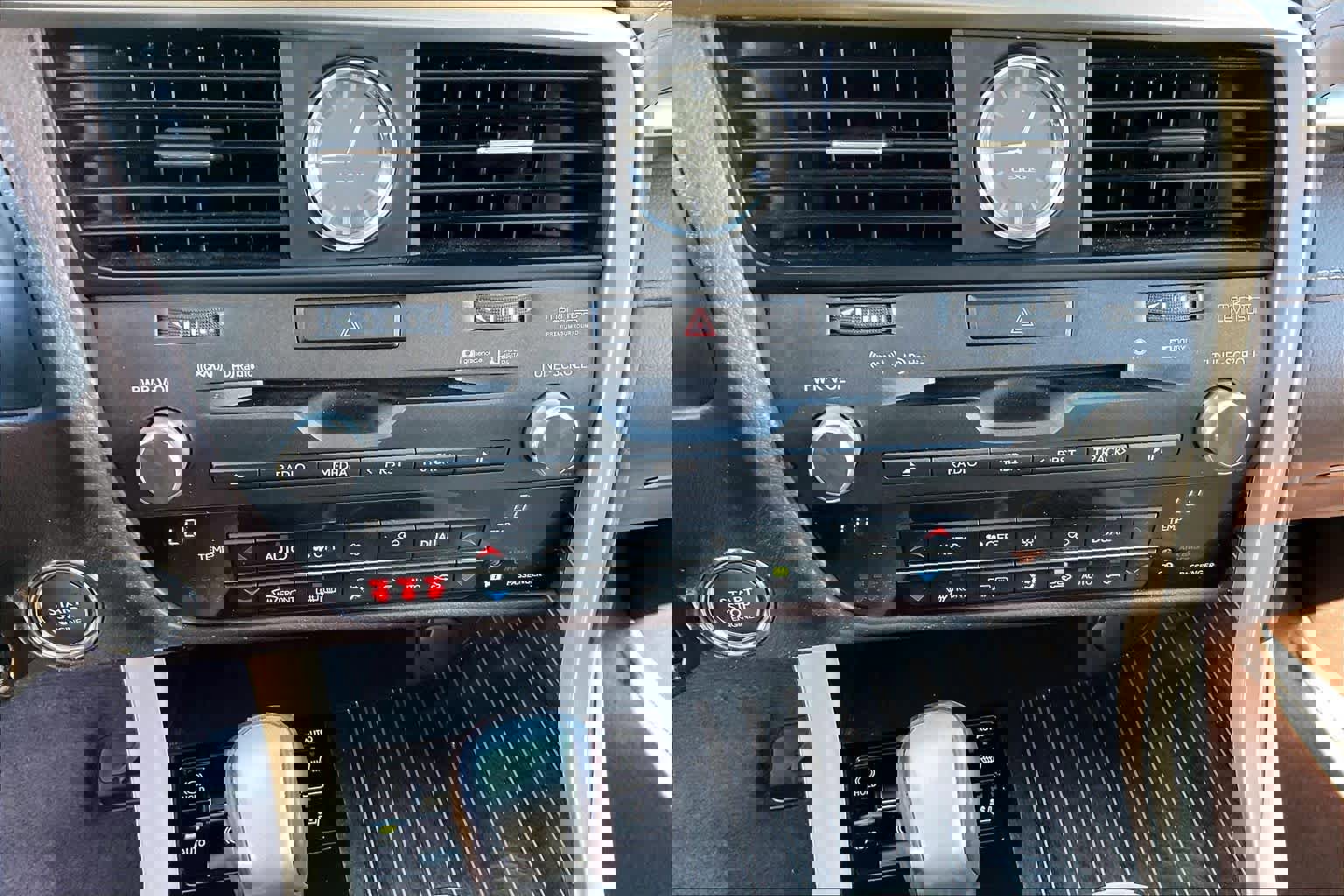 Used 2019 Lexus RX 350 FWD w/ Luxury Package image 32