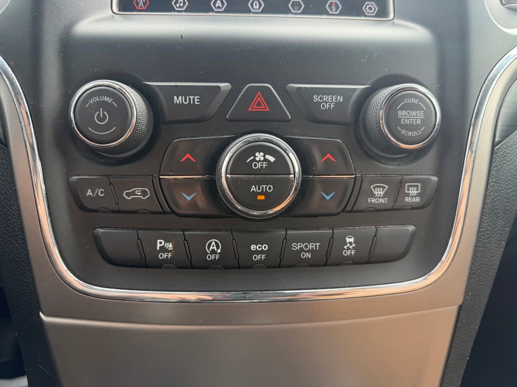 Certified 2019 Jeep Grand Cherokee Laredo AWD/4WD image 22
