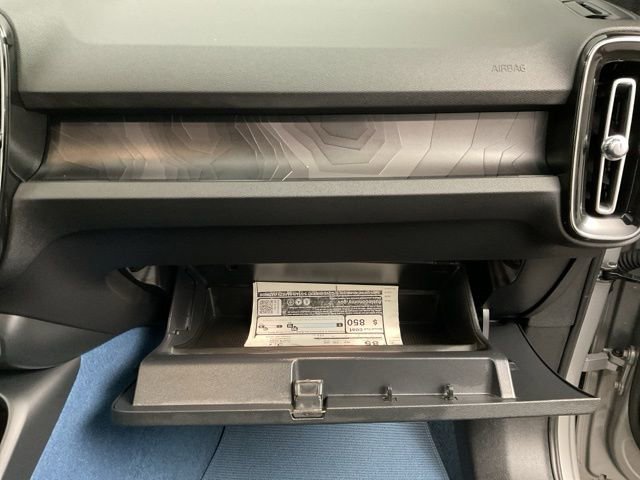 Used 2023 Volvo XC40 Recharge Ultimate image 22