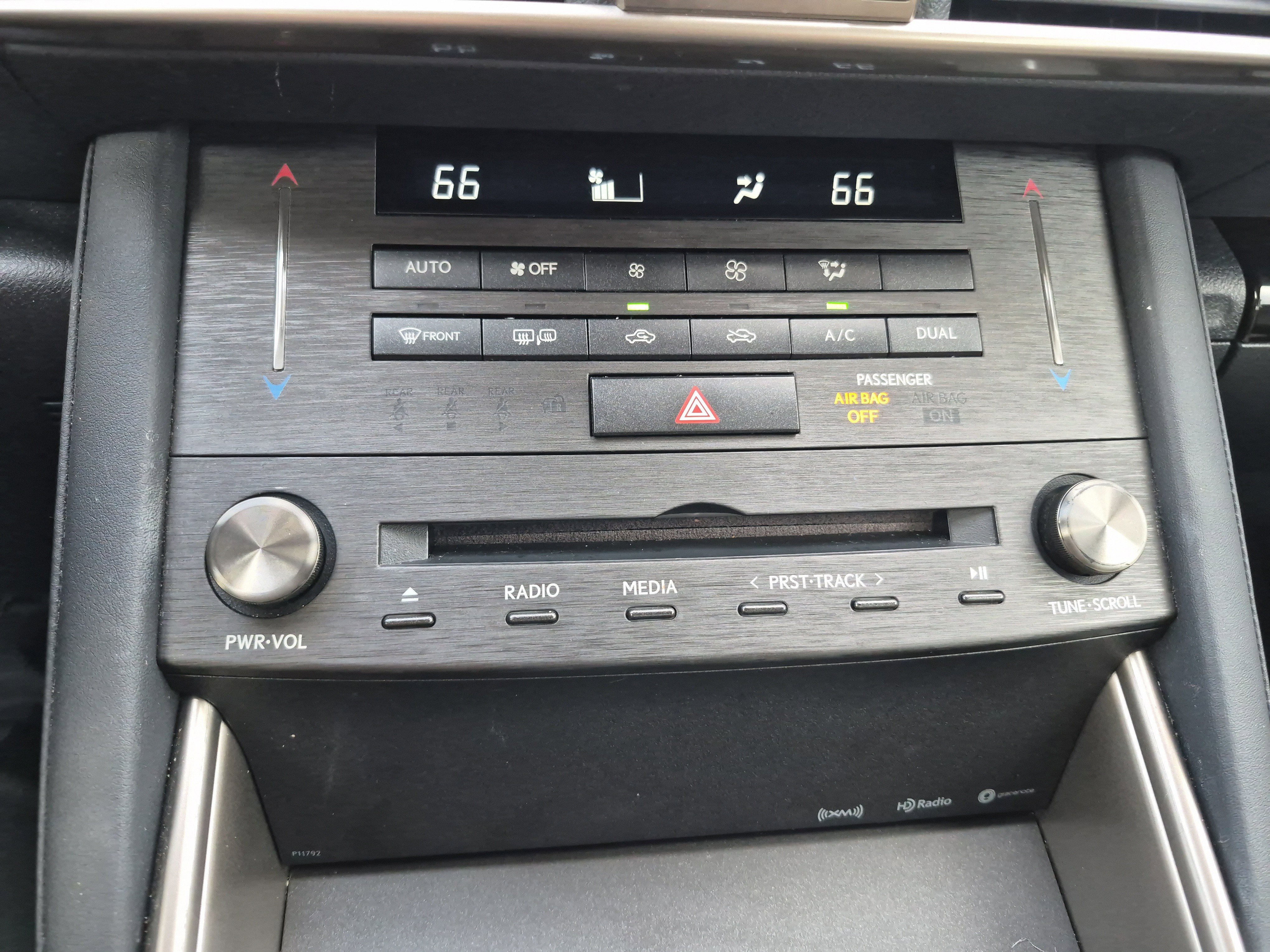 Used 2020 Lexus IS 300 image 31