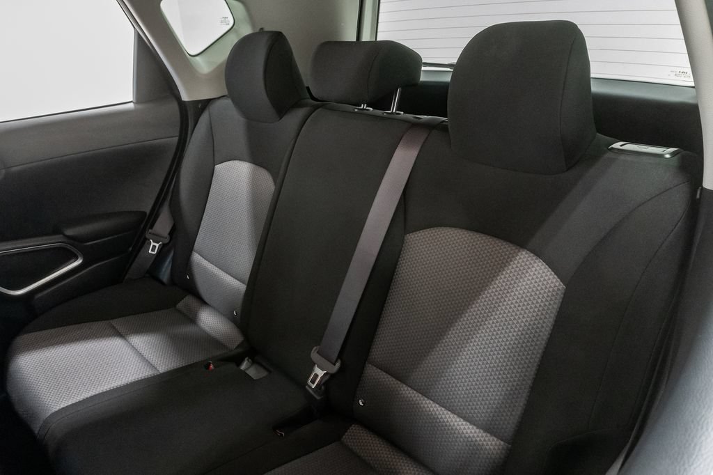 Used 2025 Kia Soul LX w/ LX Technology Package FWD image 22