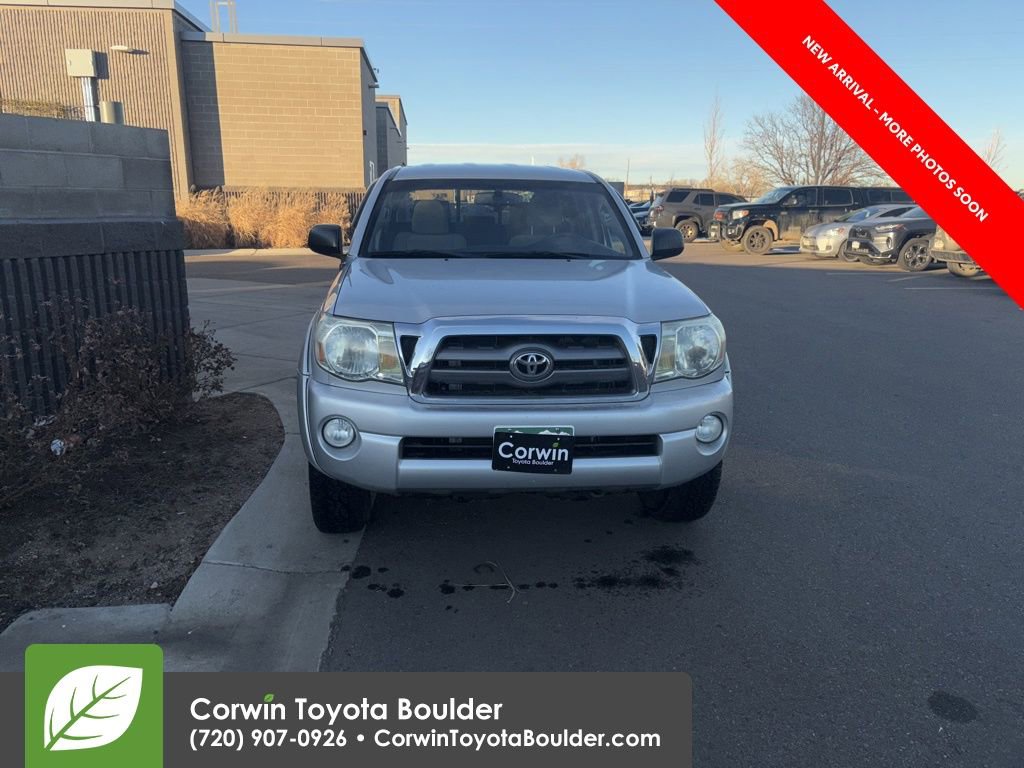 Used 2010 Toyota Tacoma 4x4 Double Cab image 2