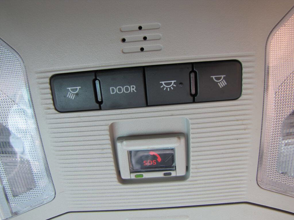 Used 2024 Toyota RAV4 LE image 38