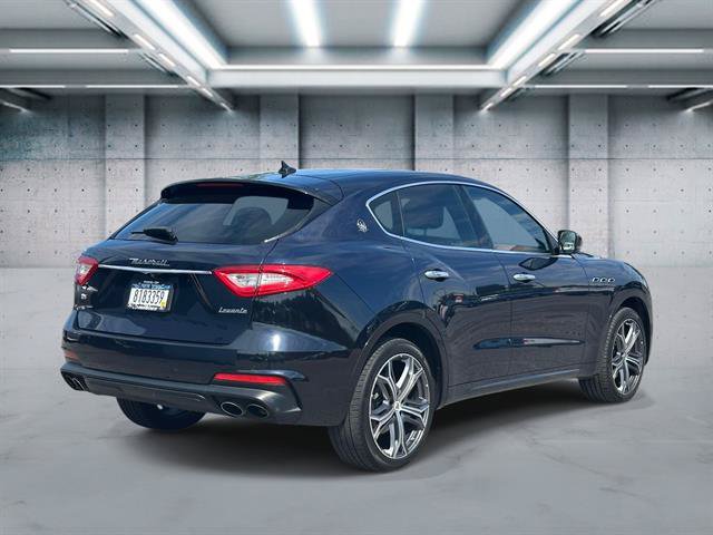 Used 2020 Maserati Levante AWD/4WD image 27