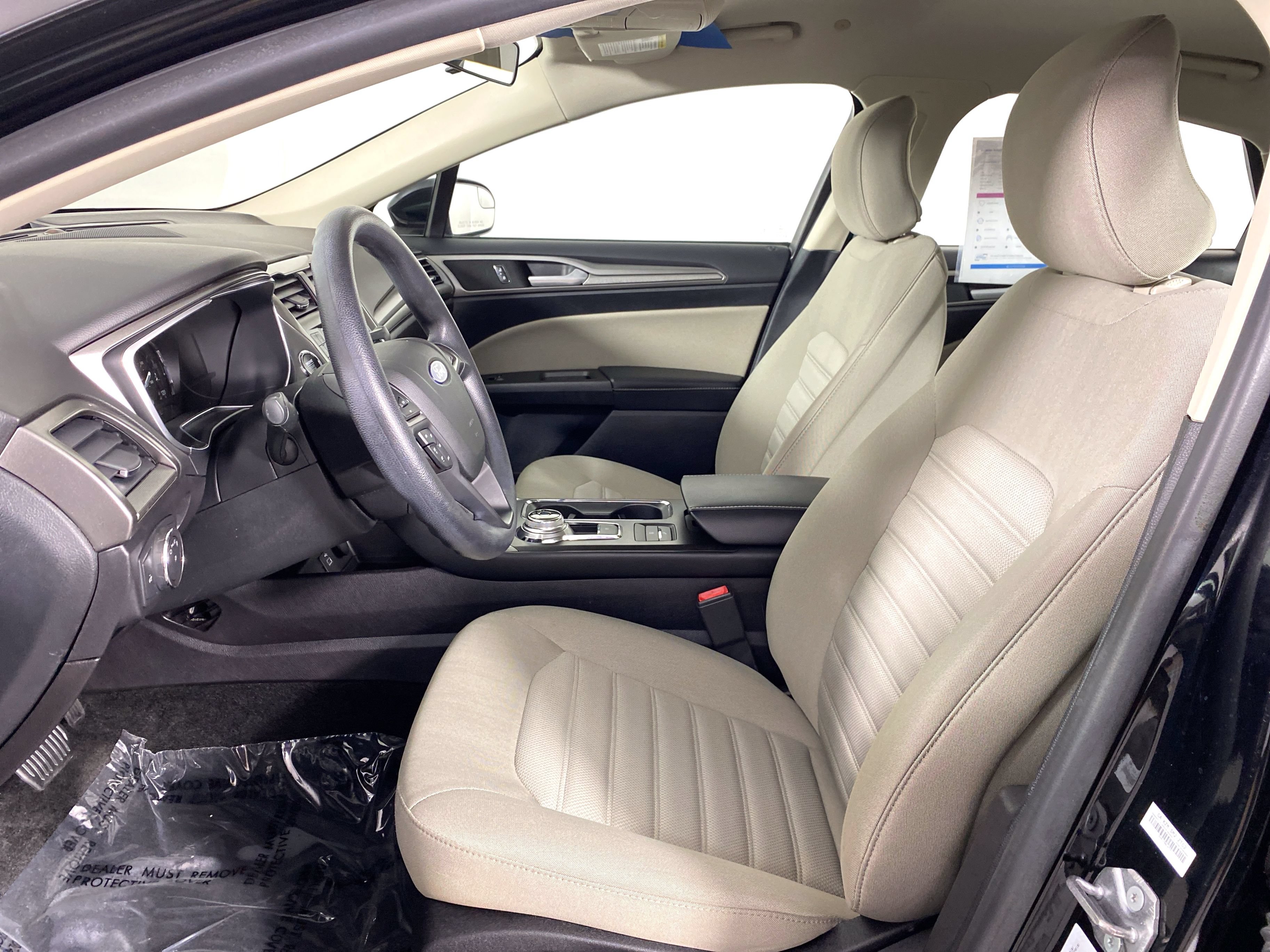 Used 2018 Ford Fusion S FWD image 14