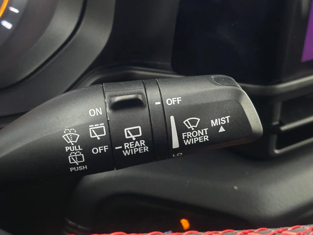 Used 2024 Jeep Wrangler Unlimited Rubicon AWD/4WD image 29