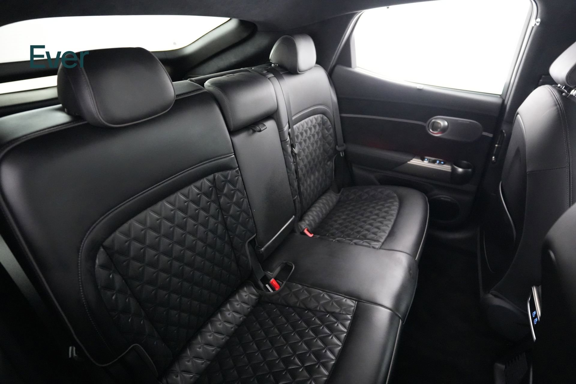 Used 2023 Genesis GV60 Performance image 5