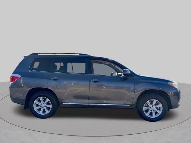 Used 2013 Toyota Highlander Plus w/ Protection Pkg AWD/4WD image 11