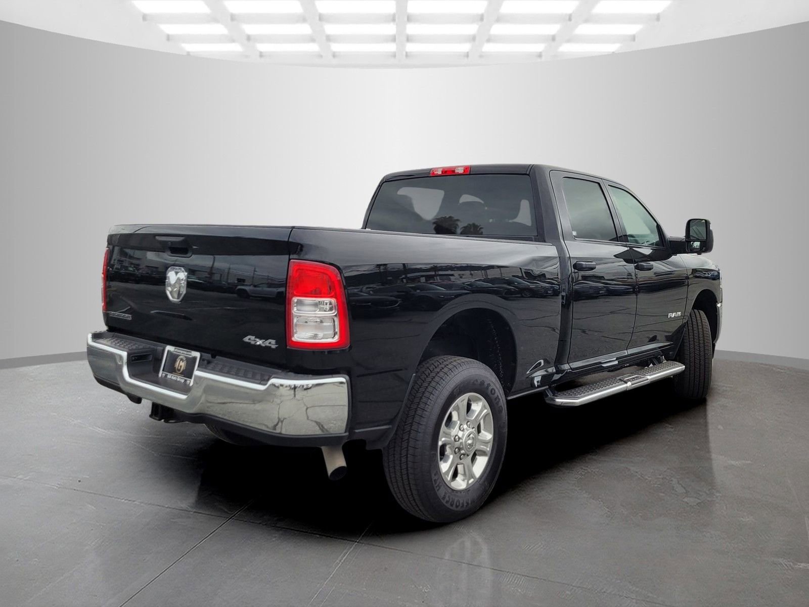 Used 2024 RAM 2500 Big Horn w/ Bed Utility Group AWD/4WD image 4