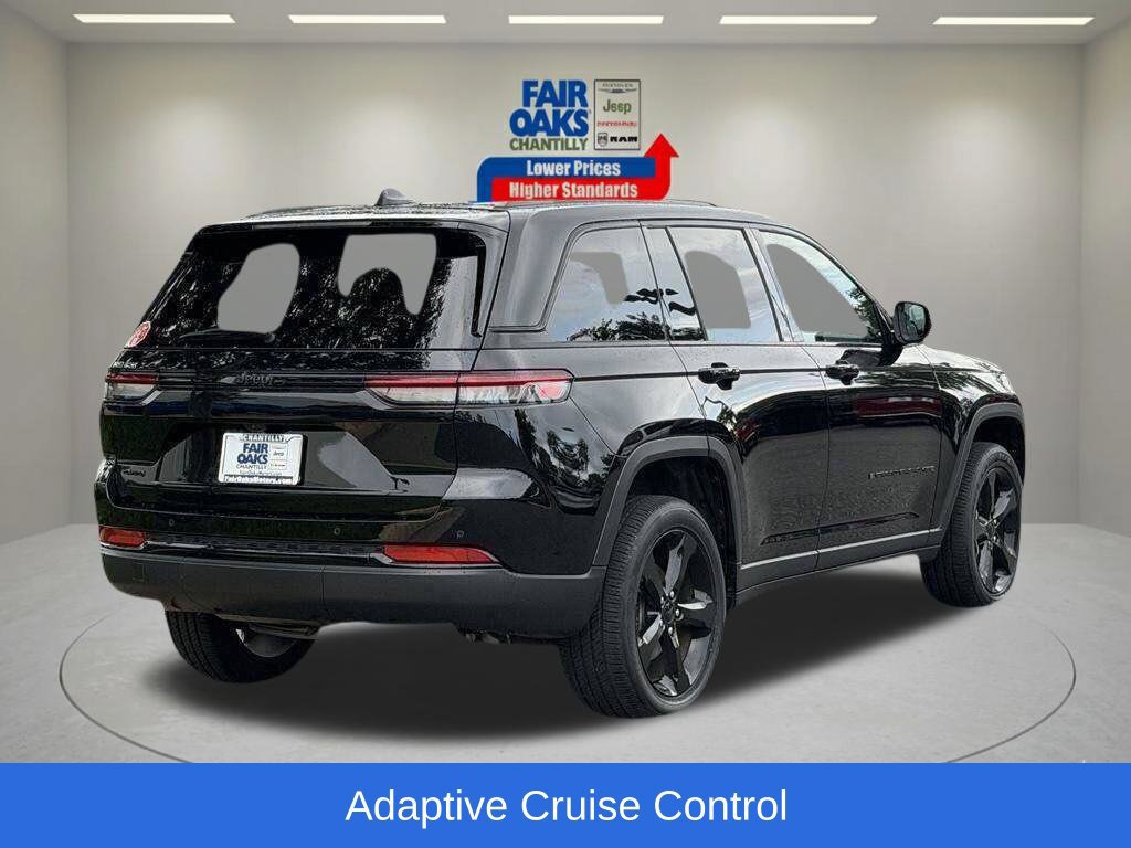 Certified 2025 Jeep Grand Cherokee Altitude AWD/4WD image 8