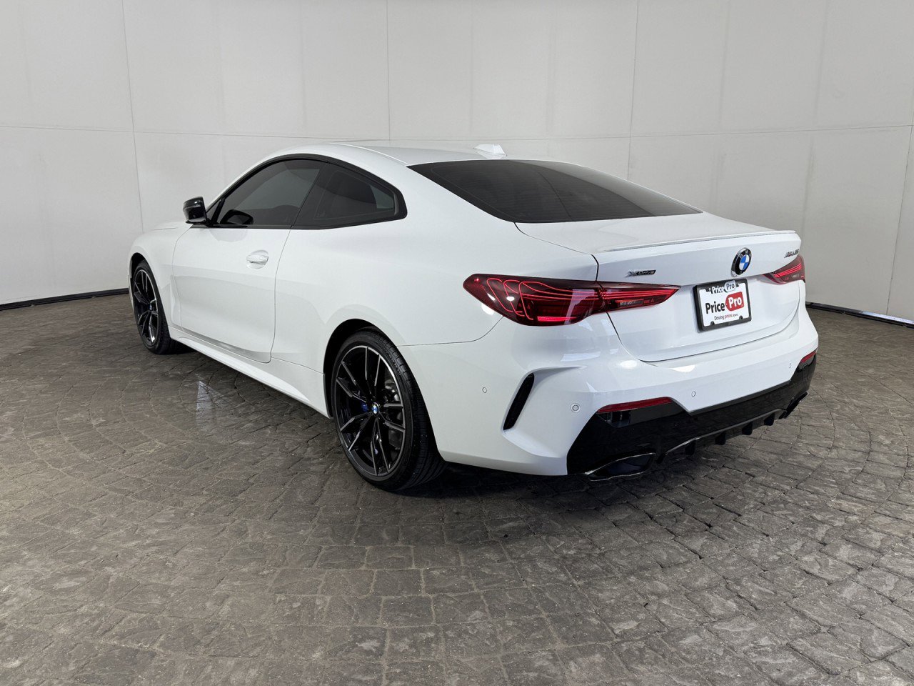 Used 2025 BMW 440i xDrive Coupe w/ Premium Package image 5