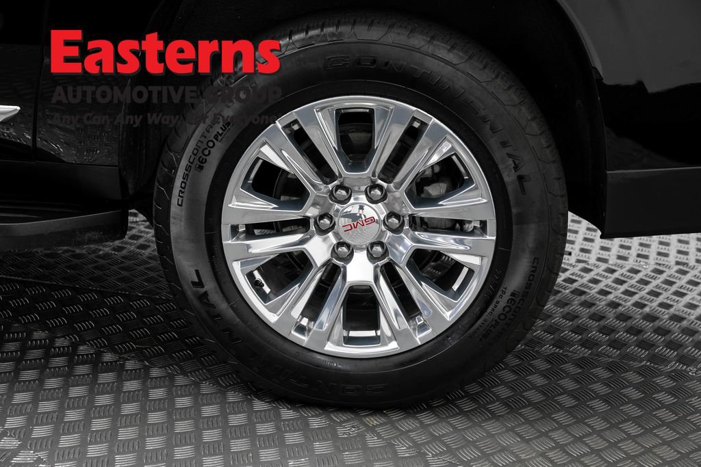 Used 2025 GMC Yukon XL Denali AWD/4WD image 36