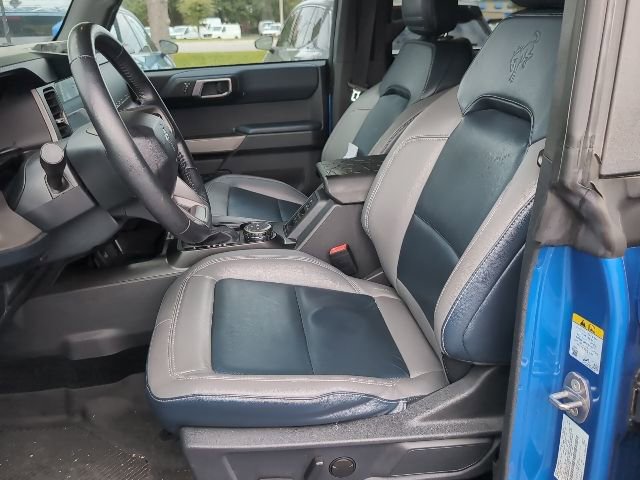 Used 2022 Ford Bronco Outer Banks image 9