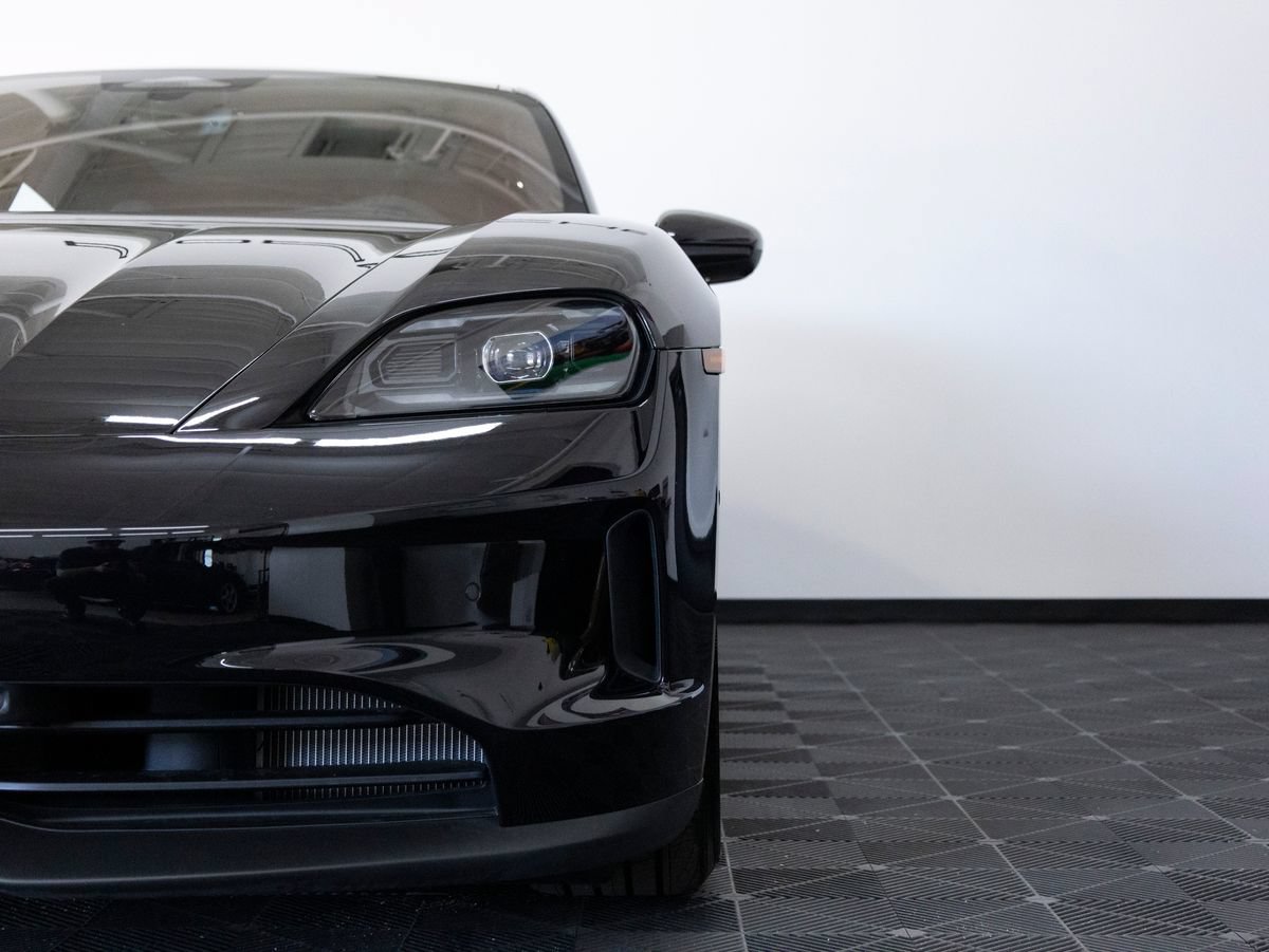 New 2026 Porsche Taycan 4S AWD/4WD image 12