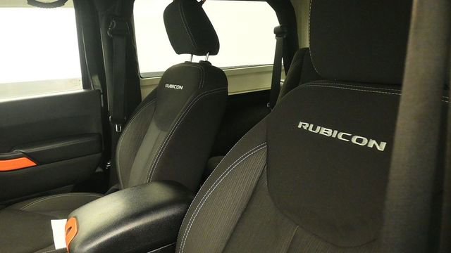 Used 2015 Jeep Wrangler Rubicon w/ Power Convenience Group AWD/4WD image 18