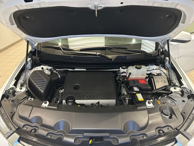 Used 2023 Chevrolet Traverse Premier w/ LPO, Floor Liner Package AWD/4WD image 30