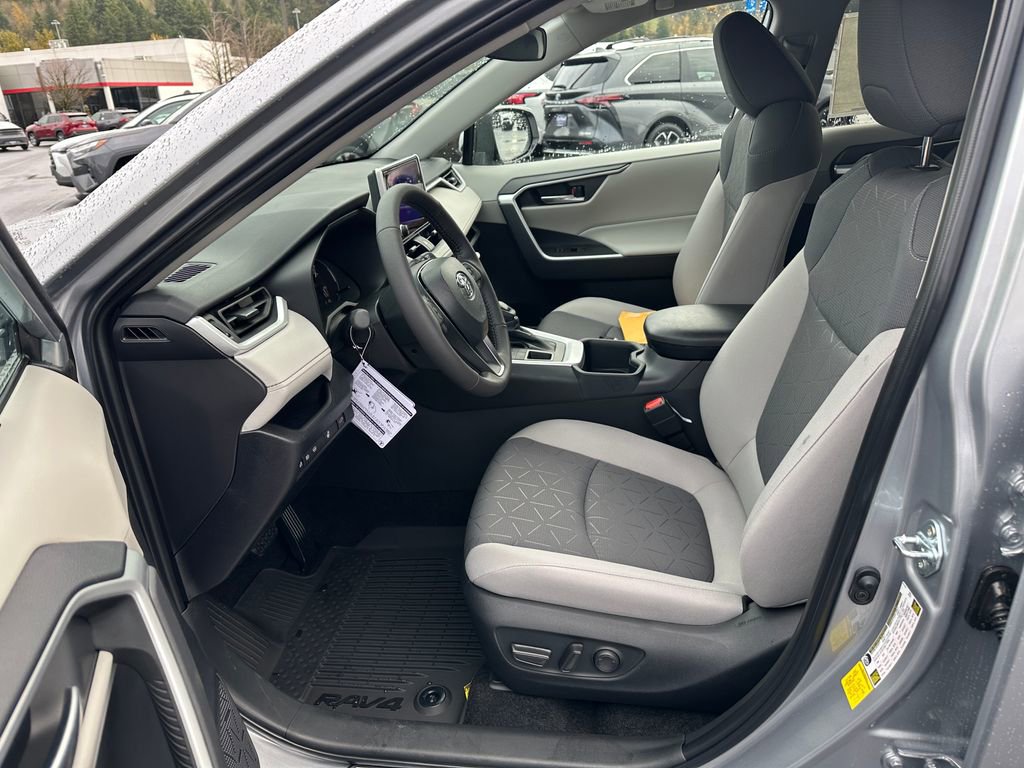 New 2025 Toyota RAV4 XLE image 13
