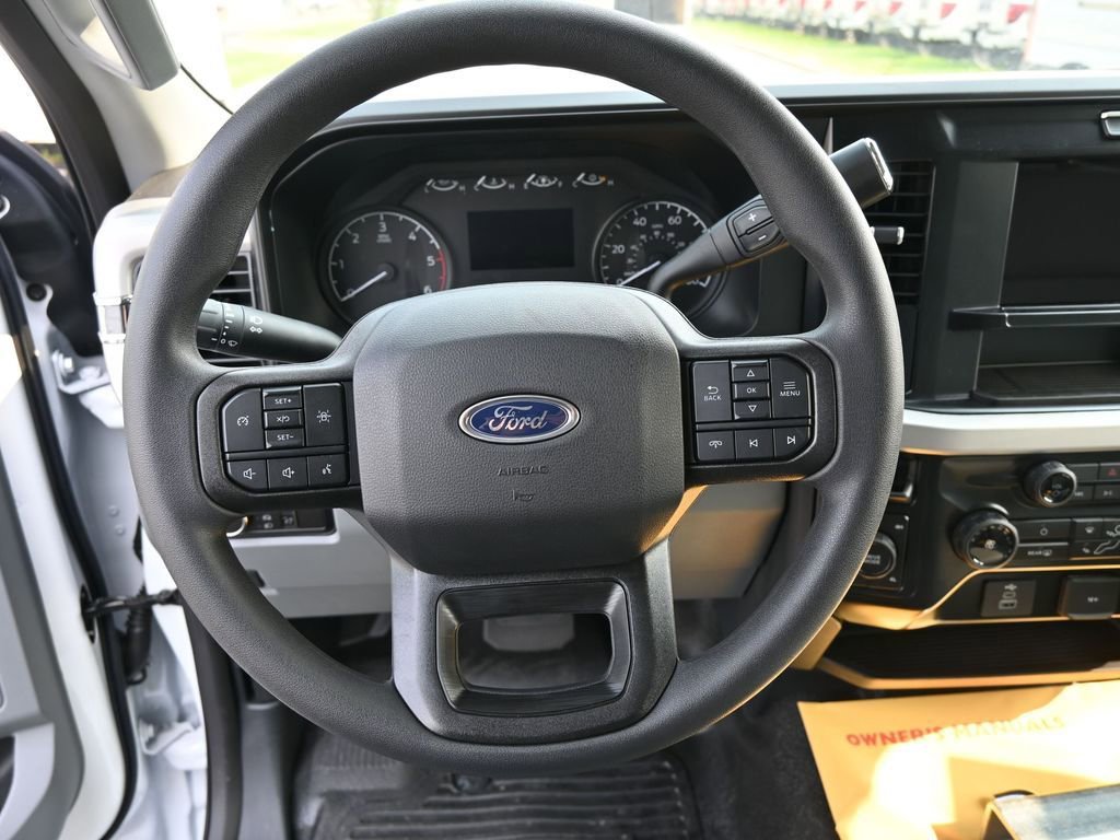 New 2025 Ford F350 XL w/ XL Chrome Package image 26