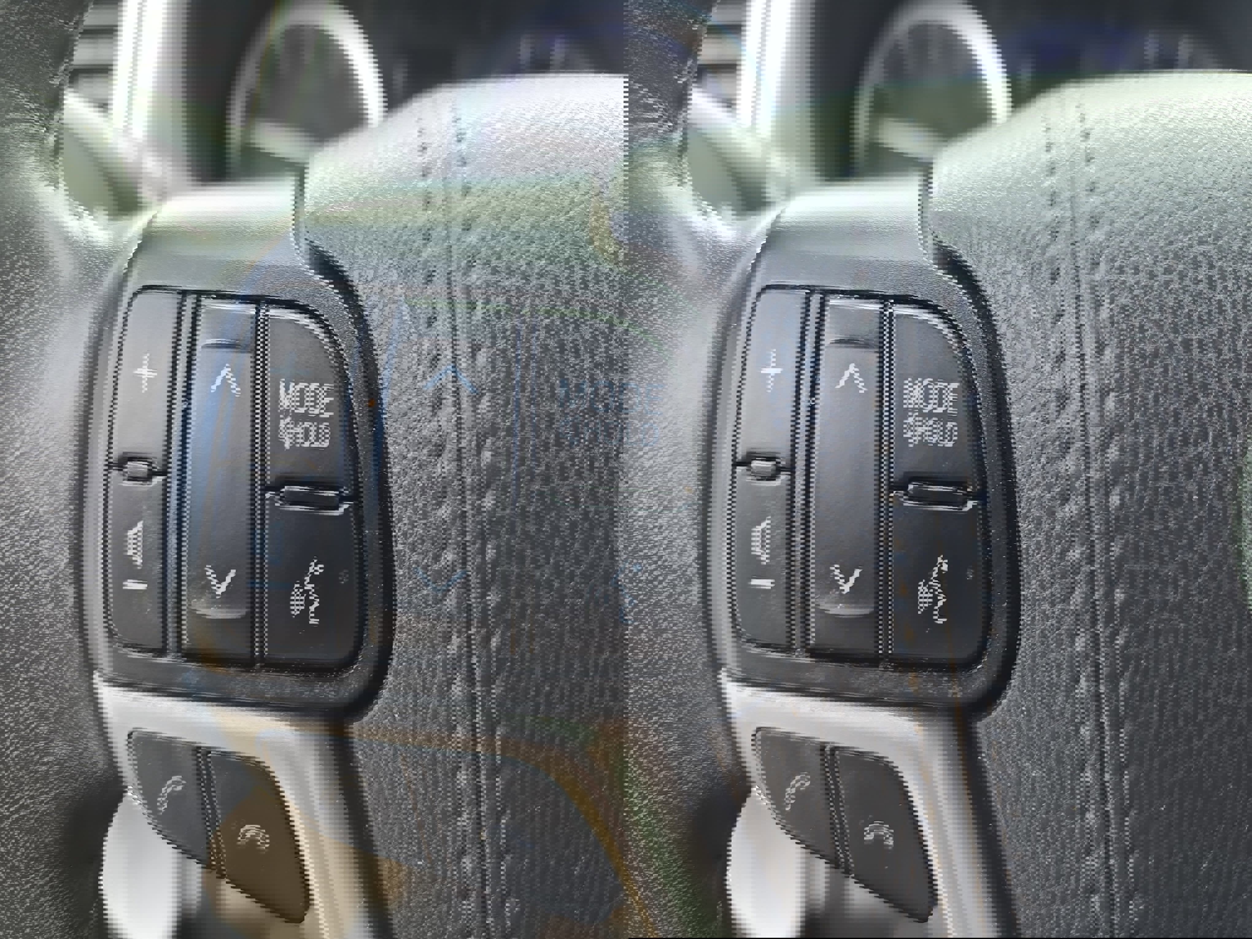 Used 2019 Toyota Highlander Limited image 17