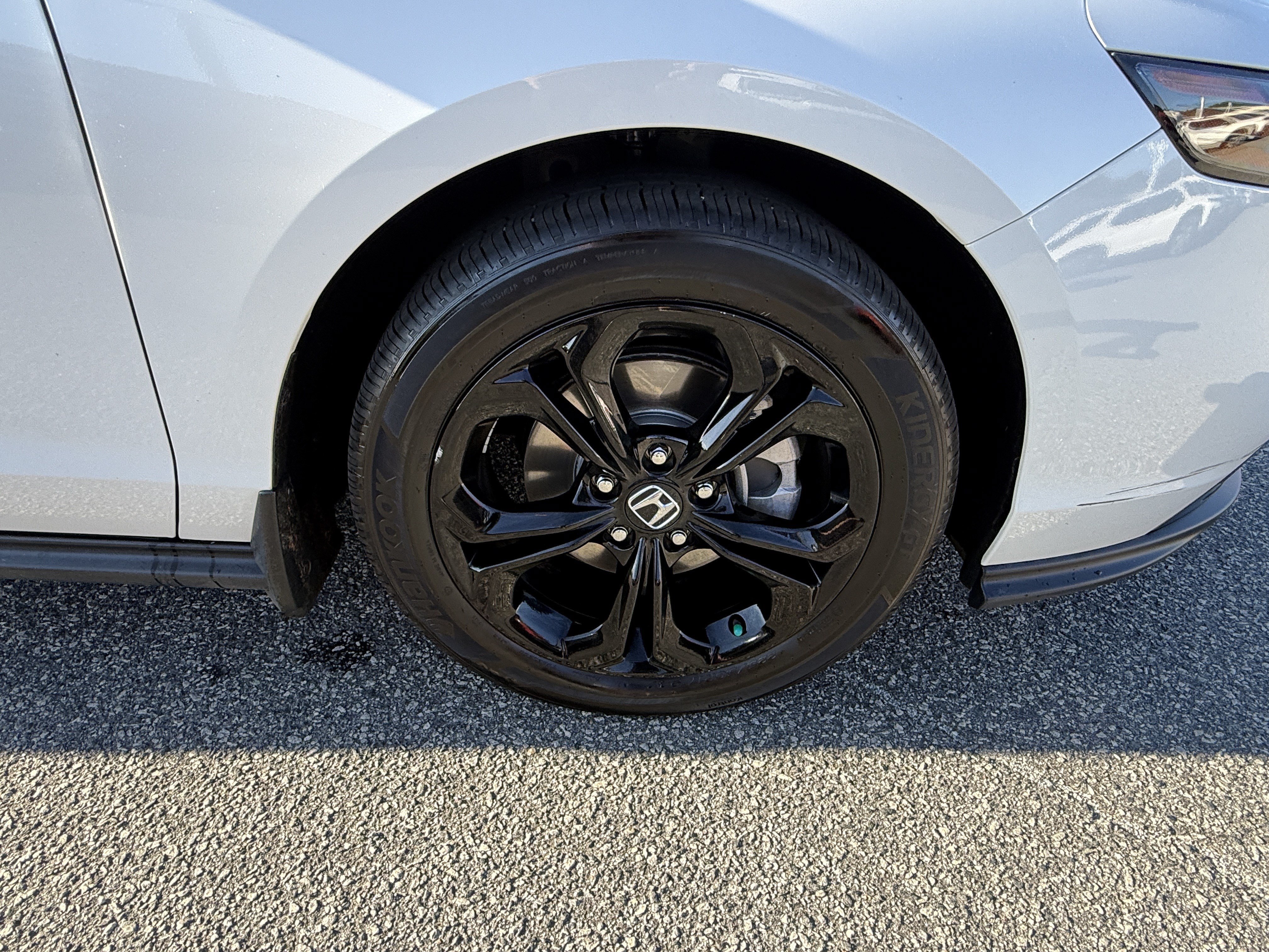 Used 2025 Honda Accord SE image 13