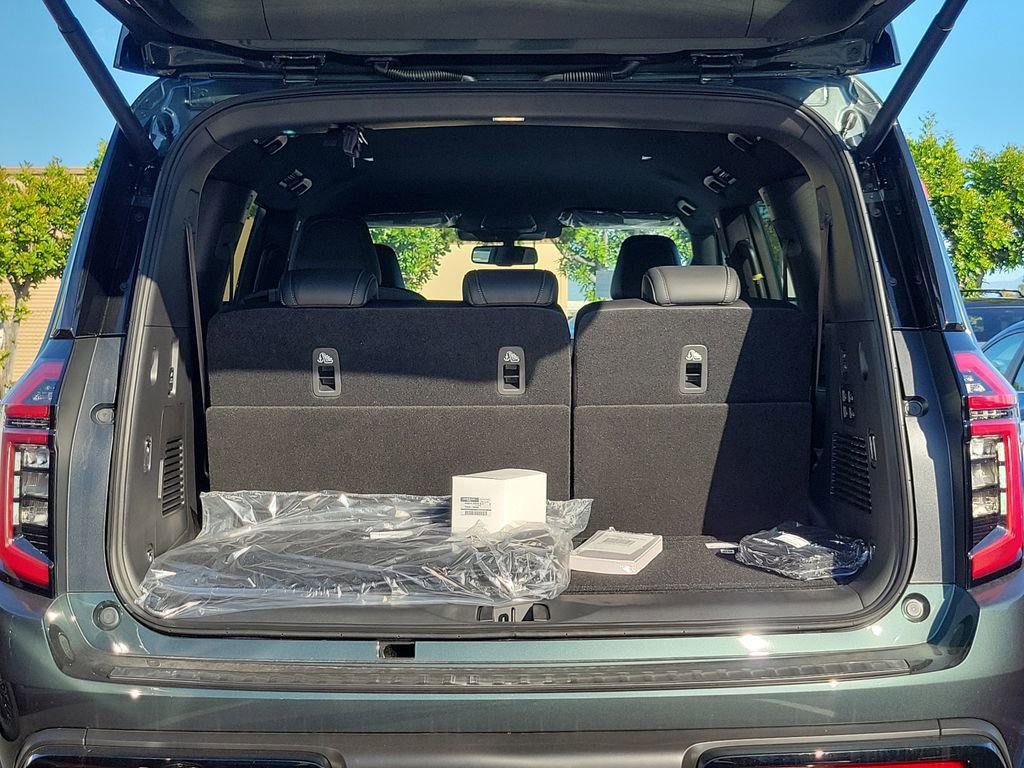 New 2026 Nissan Armada PRO-4X w/ Captain's Chari Seat Package image 18