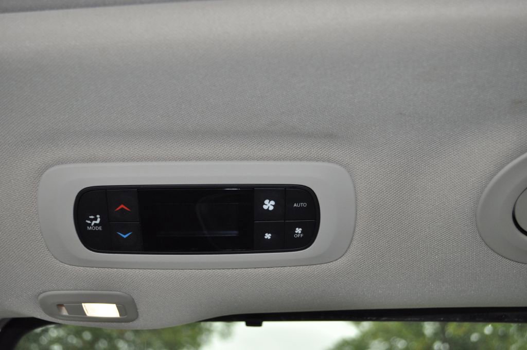 Used 2022 Chrysler Pacifica Limited image 22