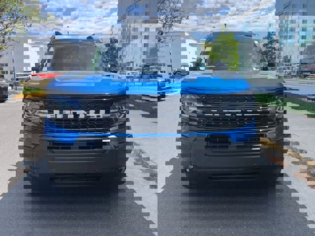 Certified 2025 Ford Bronco Sport Outer Banks w/ Outer Banks Tech Package+ image 2