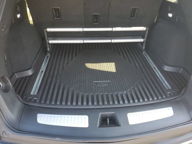 Certified 2018 Cadillac XT5 Luxury w/ Driver Awareness Package FWD image 7