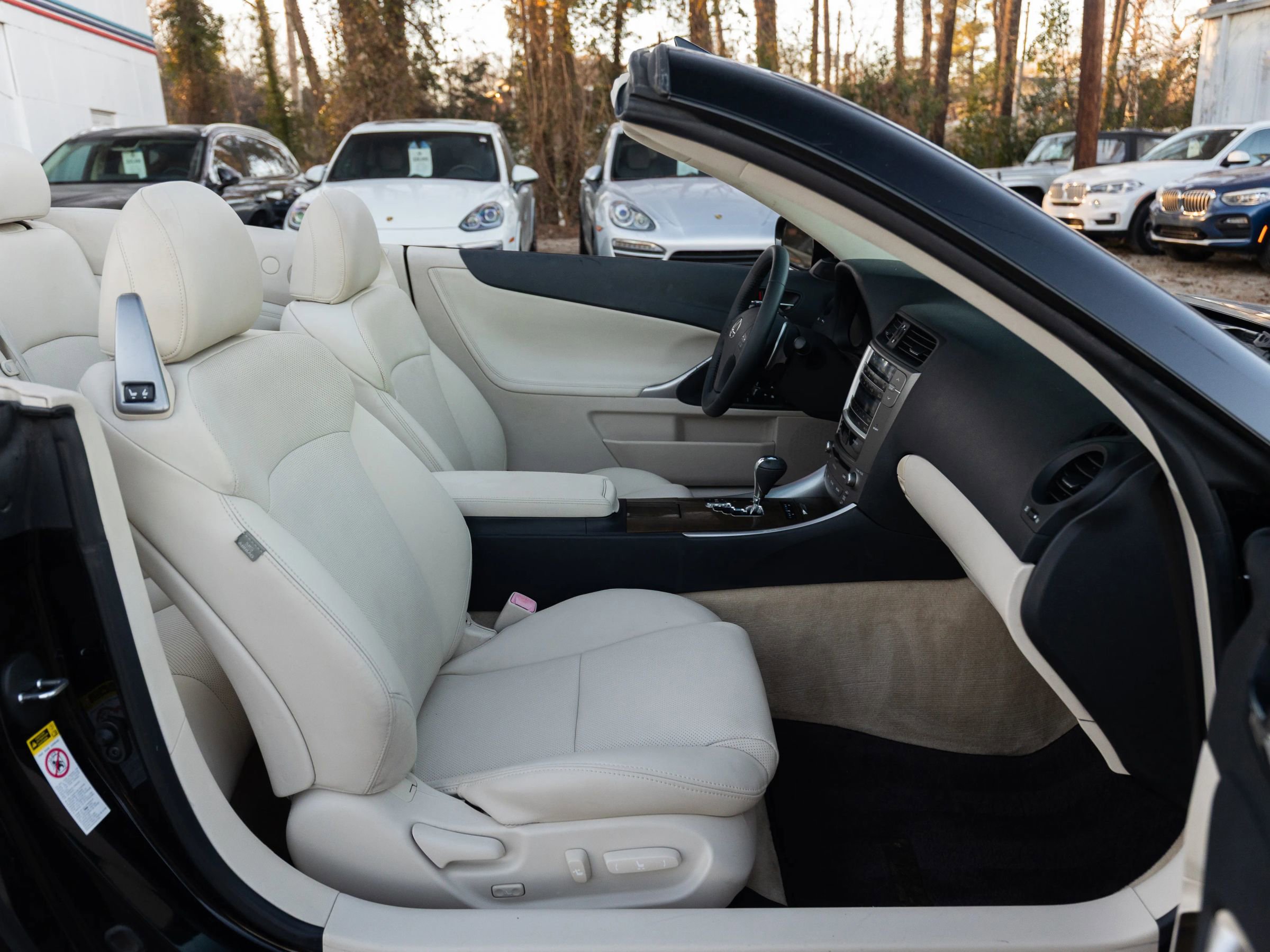 Used 2010 Lexus IS 250C image 20