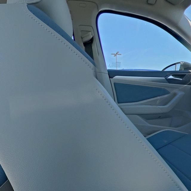 New 2026 Volkswagen Jetta SE FWD image 28