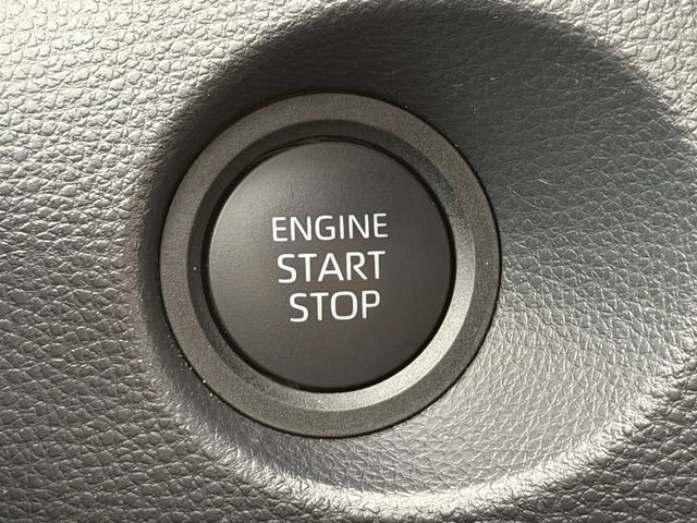 Certified 2026 Toyota Corolla Cross LE FWD image 38