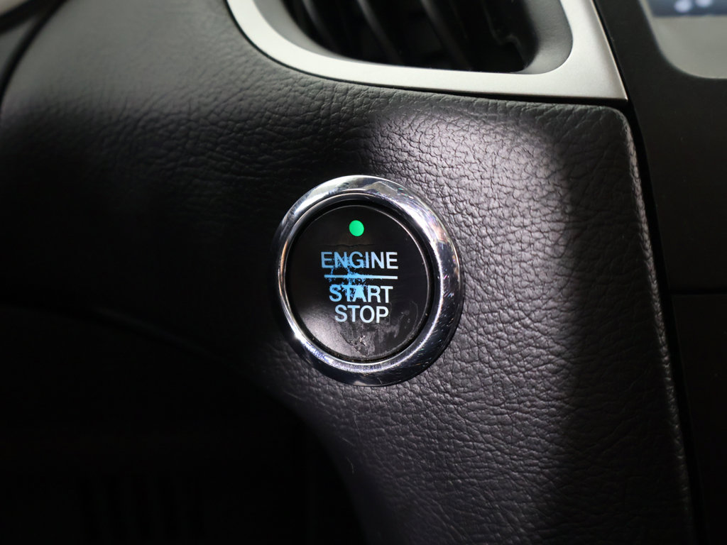 Used 2018 Ford Edge SEL w/ Equipment Group 201A AWD/4WD image 44