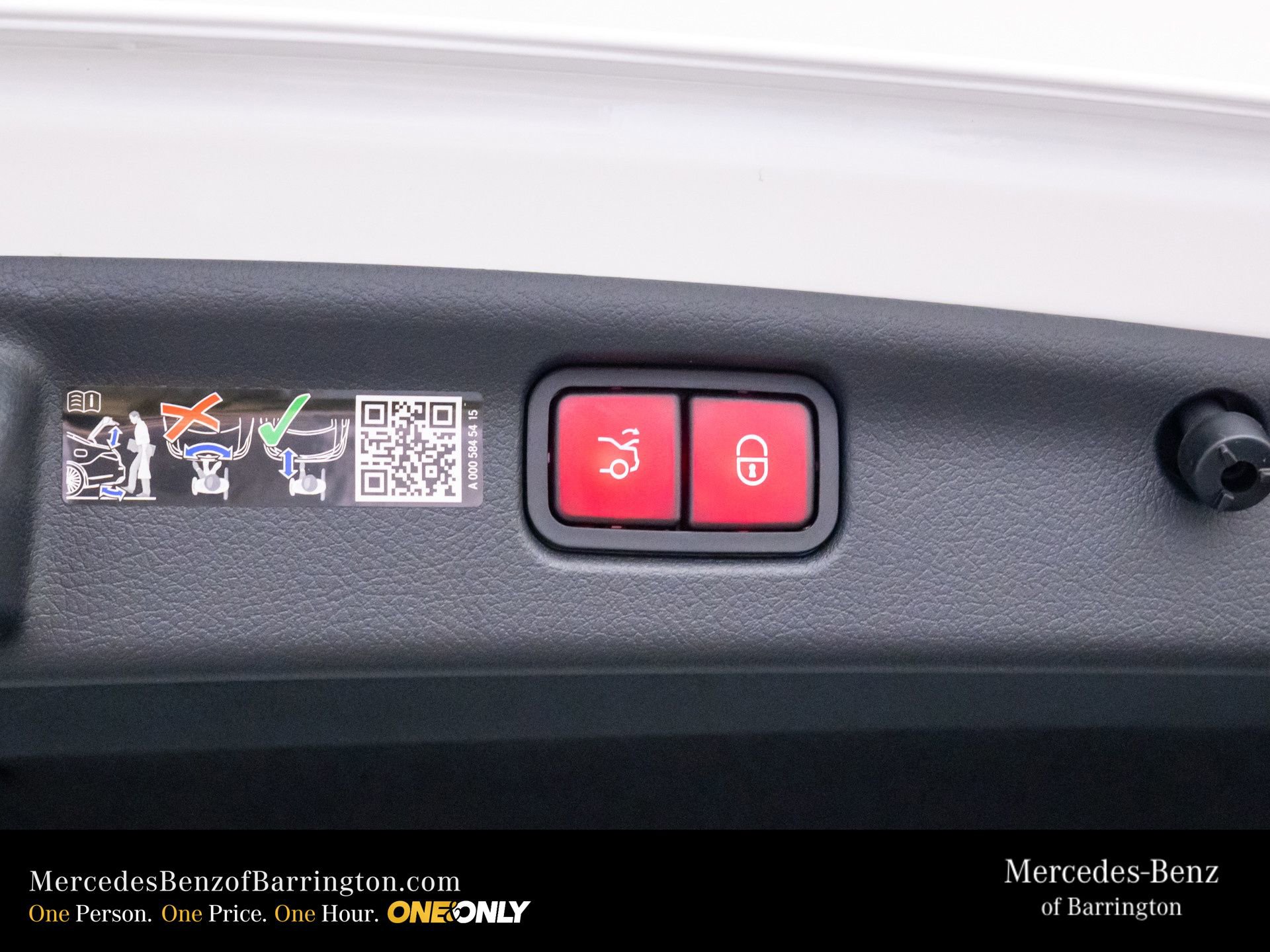 New 2026 Mercedes-Benz C 300 4MATIC Sedan image 34