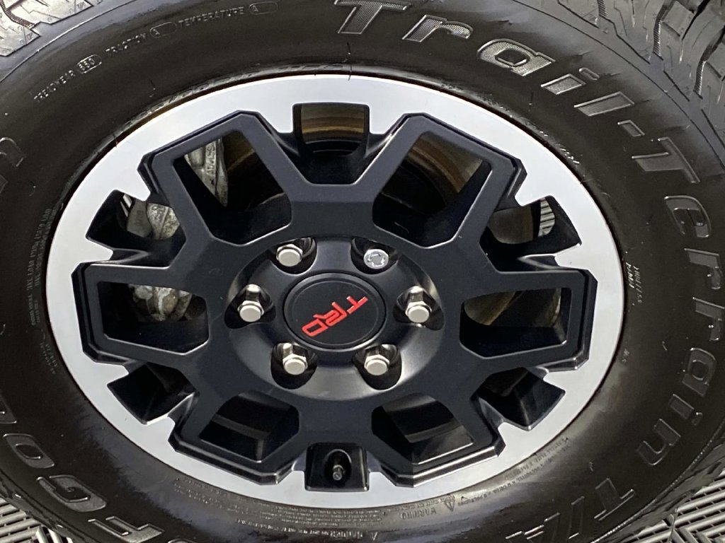 Used 2025 Toyota Tacoma TRD Off-Road AWD/4WD image 28