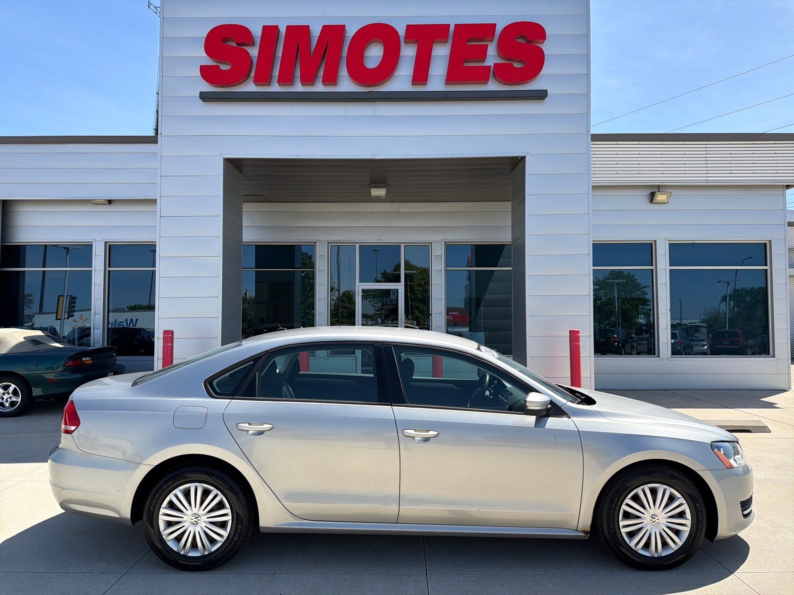 Used 2014 Volkswagen Passat 1.8T FWD image 1
