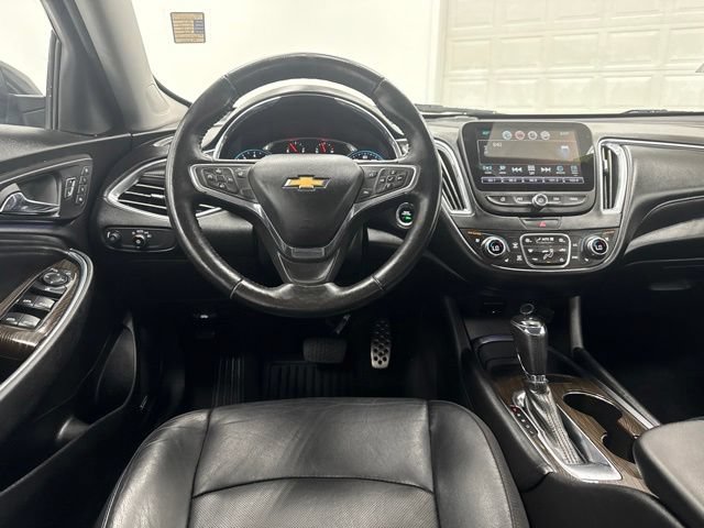 Used 2016 Chevrolet Malibu Premier FWD image 23