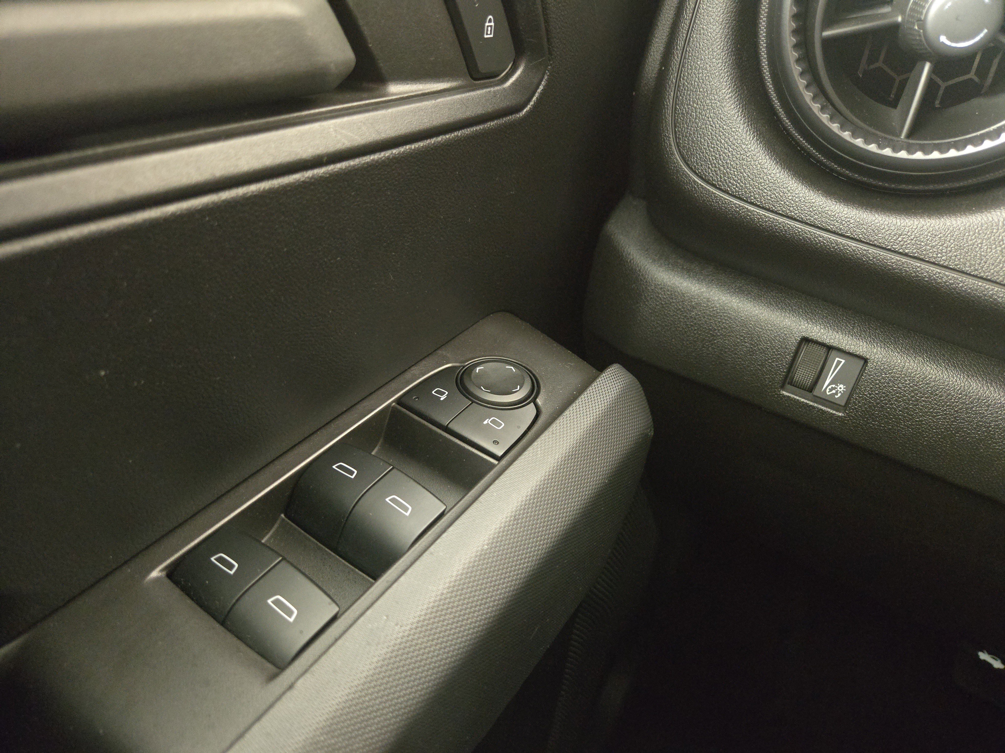 Certified 2023 Chevrolet Colorado W/T image 26