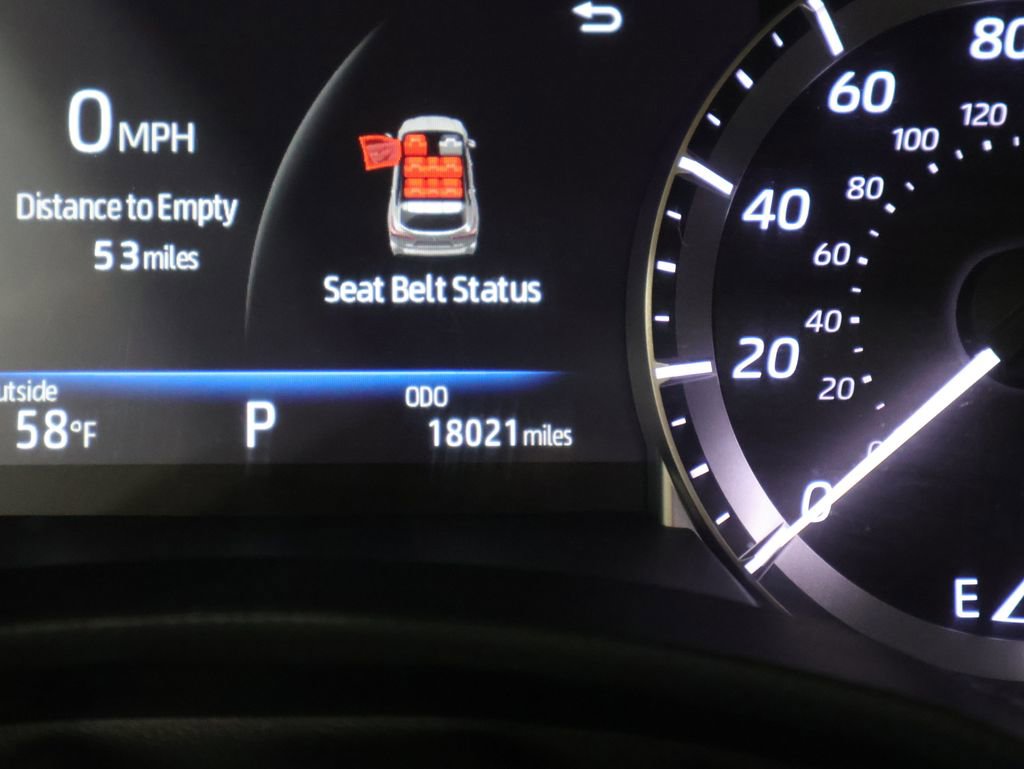 Used 2023 Toyota Highlander LE FWD image 39