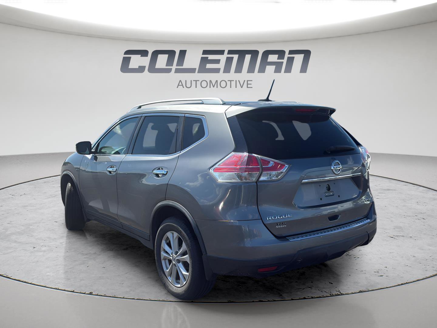 Used 2016 Nissan Rogue SV AWD/4WD image 3