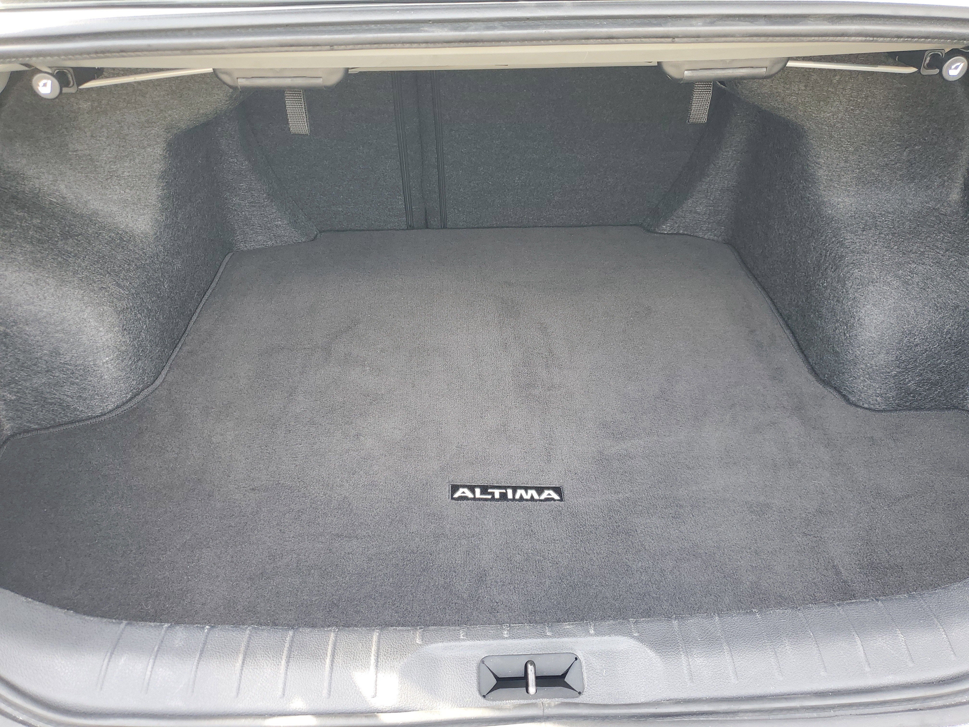 Certified 2025 Nissan Altima 2.5 SR AWD/4WD image 28